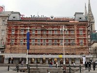 Trg bana Jelačića 8, kuća Baumgärtner-Wasserthal na uglu s Bakačevom, u skelama 2022. godine